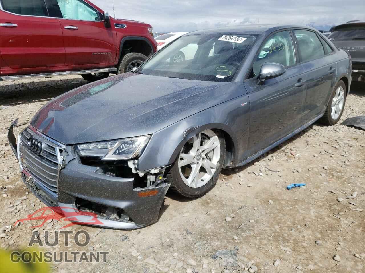 AUDI A4 2018 - WAUDNAF47JA054228