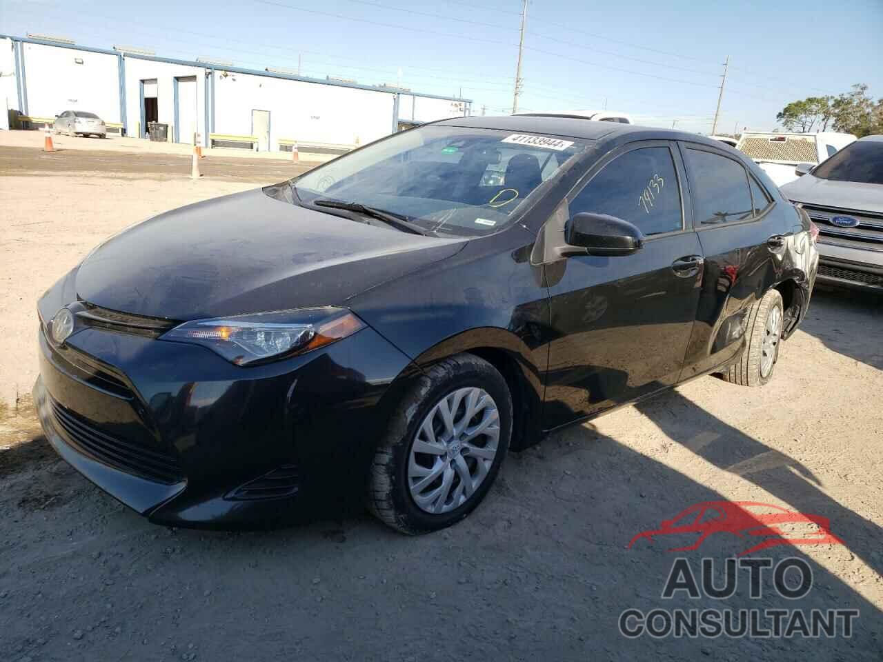 TOYOTA COROLLA 2018 - 5YFBURHE3JP851881