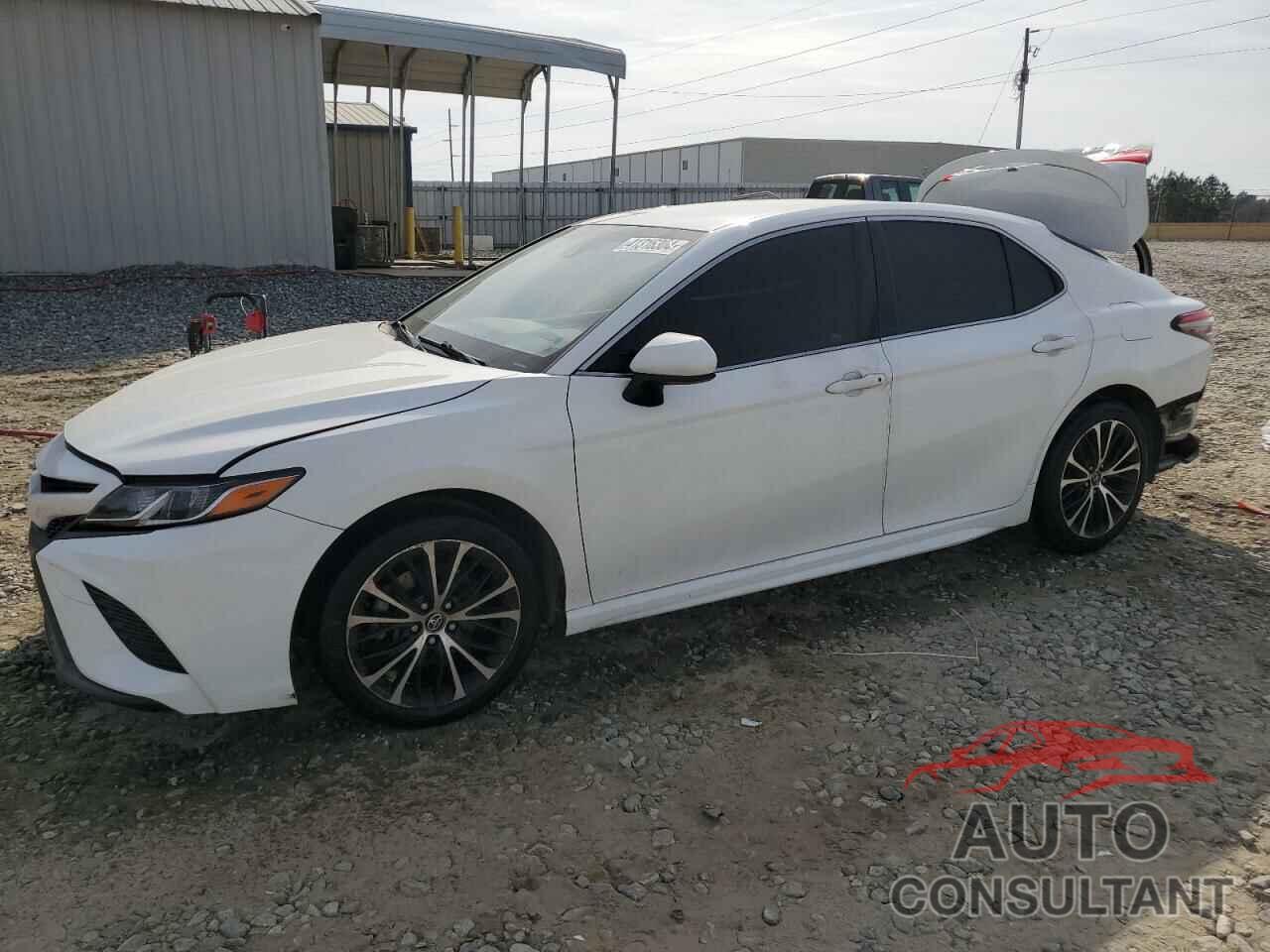 TOYOTA CAMRY 2018 - JTNB11HK2J3002832