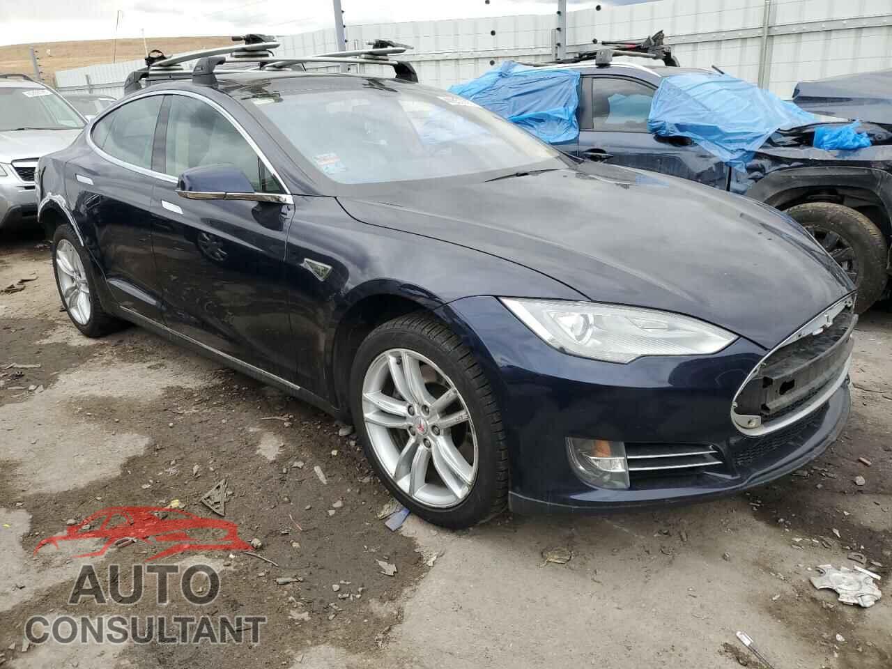 TESLA MODEL S 2013 - 5YJSA1DP8DFP06465