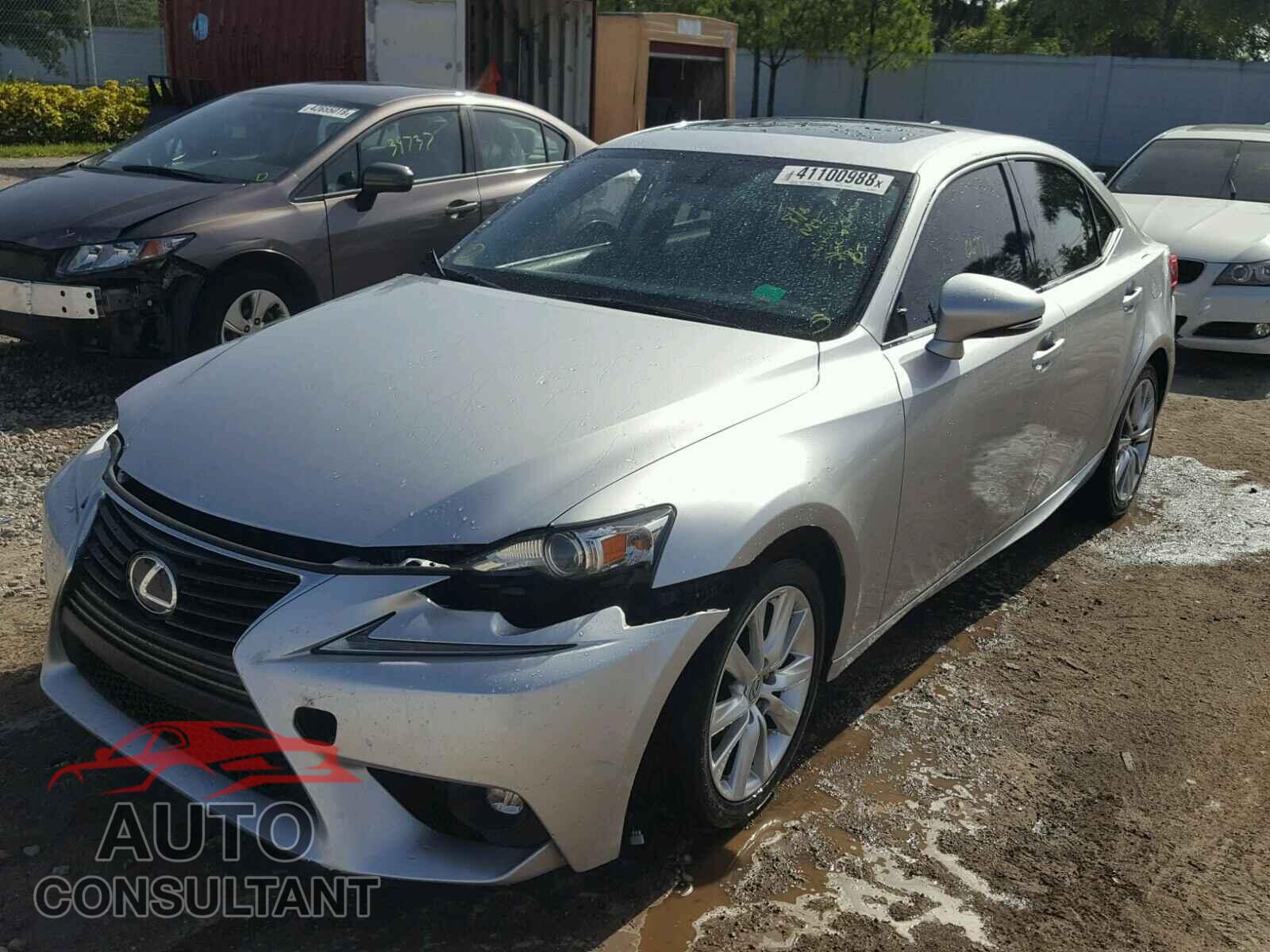 LEXUS IS 250 2015 - JTHBF1D20F5046253