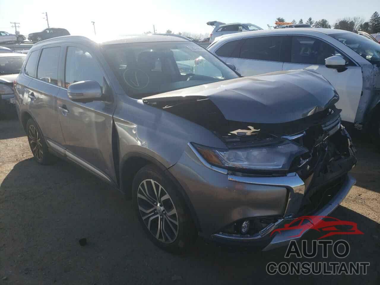 MITSUBISHI OUTLANDER 2018 - JA4AD3A31JJ005796