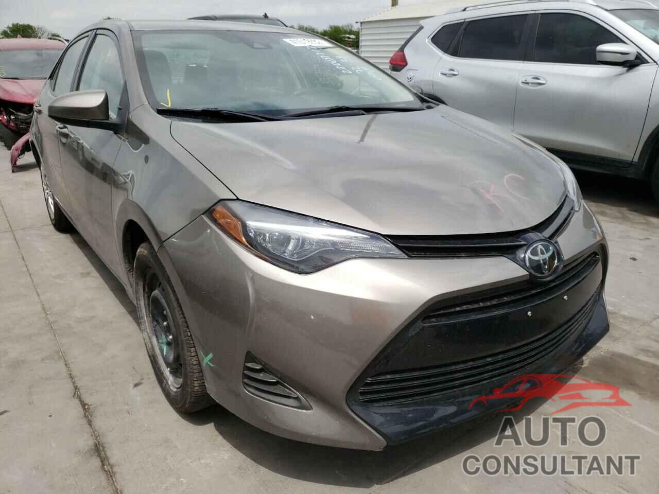 TOYOTA COROLLA 2018 - 5YFBURHE6JP752505