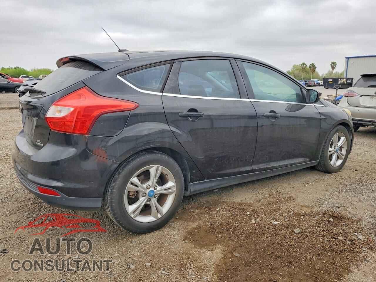 FORD FOCUS 2012 - 1FAHP3M22CL382584