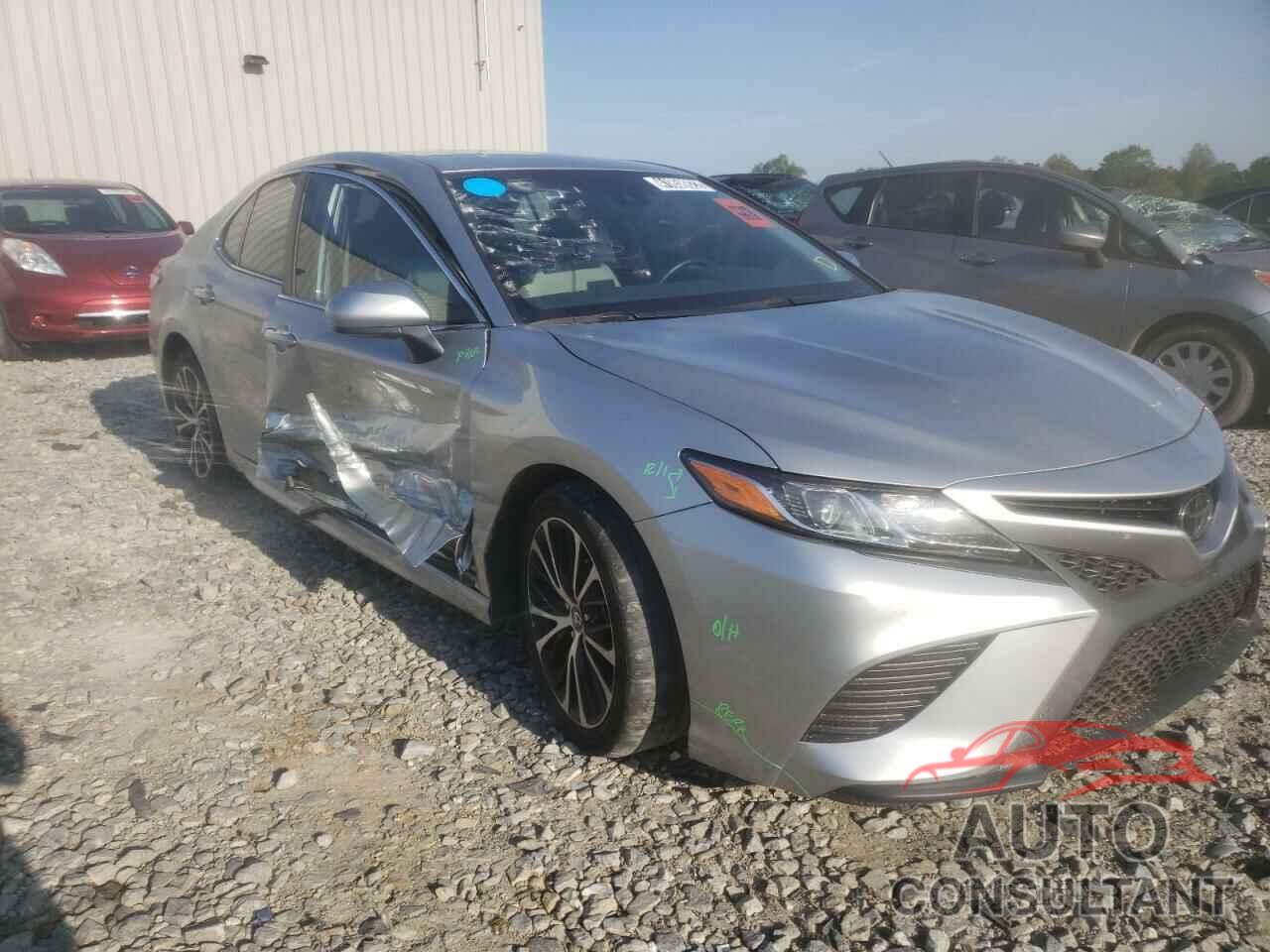 TOYOTA CAMRY 2018 - 4T1B11HK5JU569742