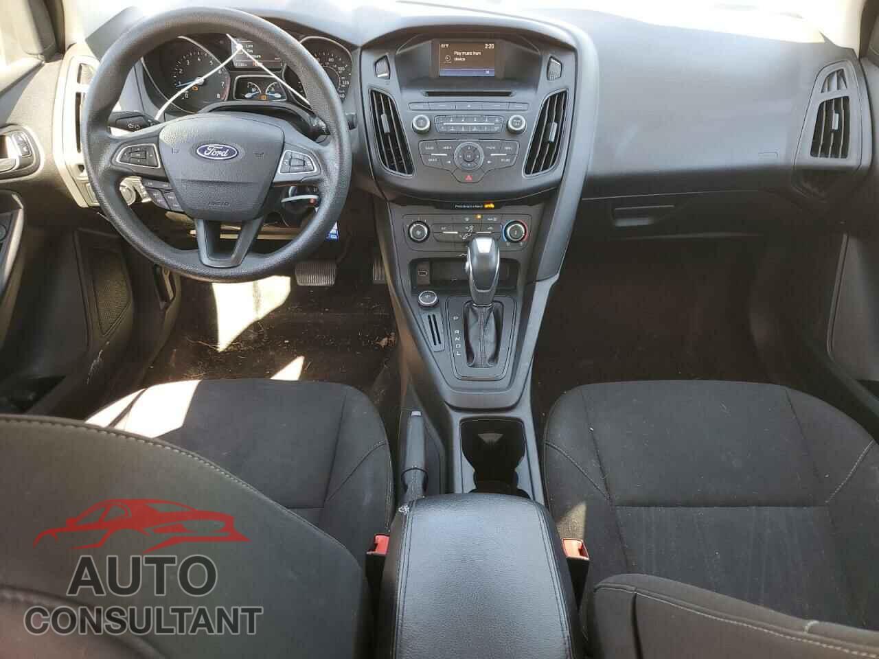 FORD FOCUS 2015 - 1FADP3F22FL299799
