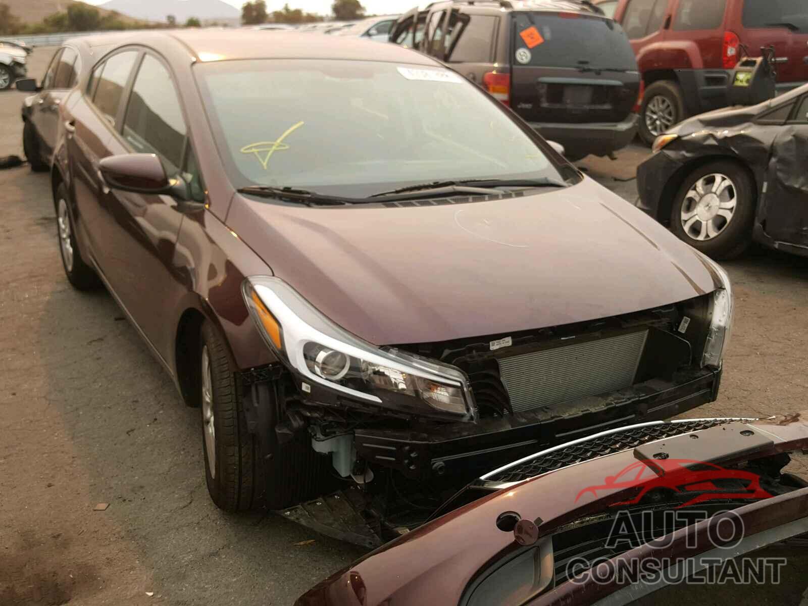 KIA FORTE 2018 - 3KPFK4A7XJE239295