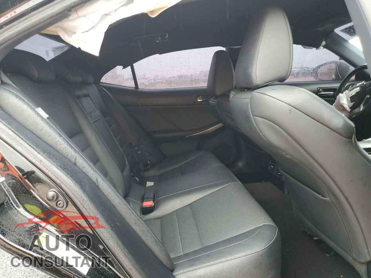 LEXUS IS 2015 - JTHBF1D23F5058087