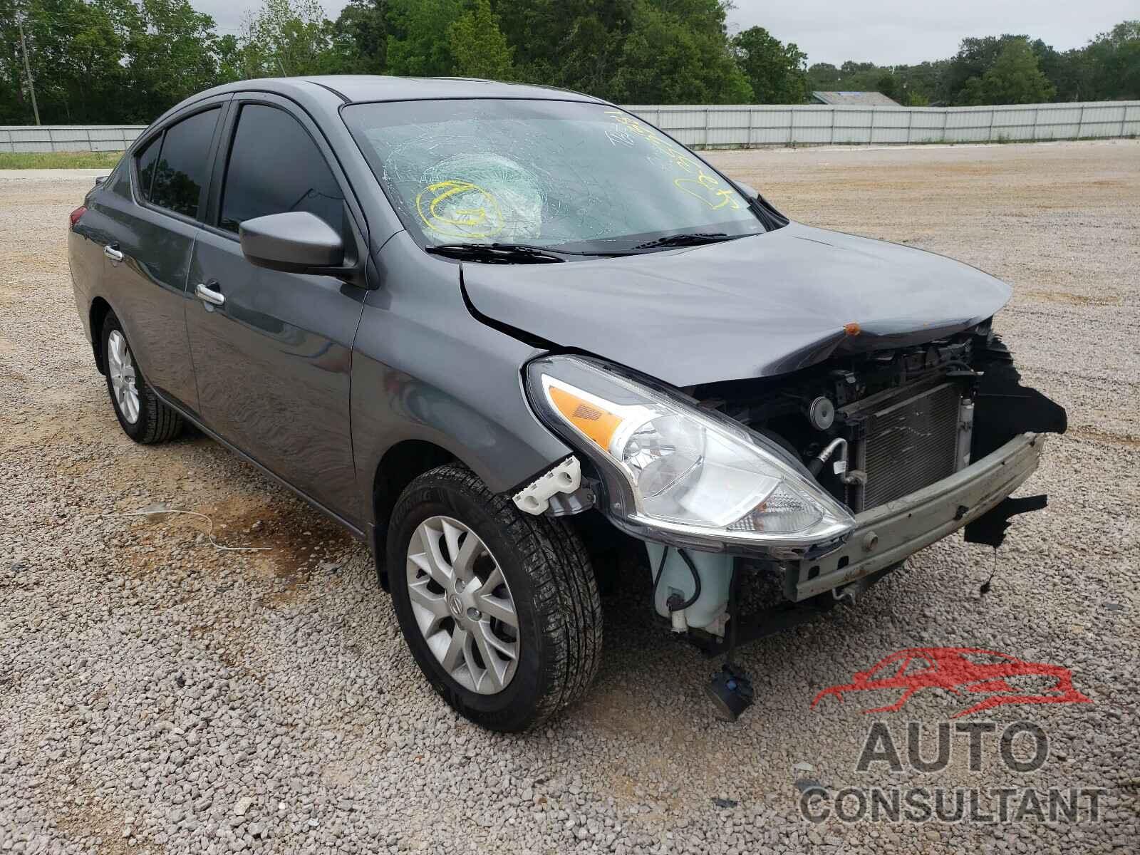 NISSAN VERSA 2017 - 3N1CN7AP6HL810849