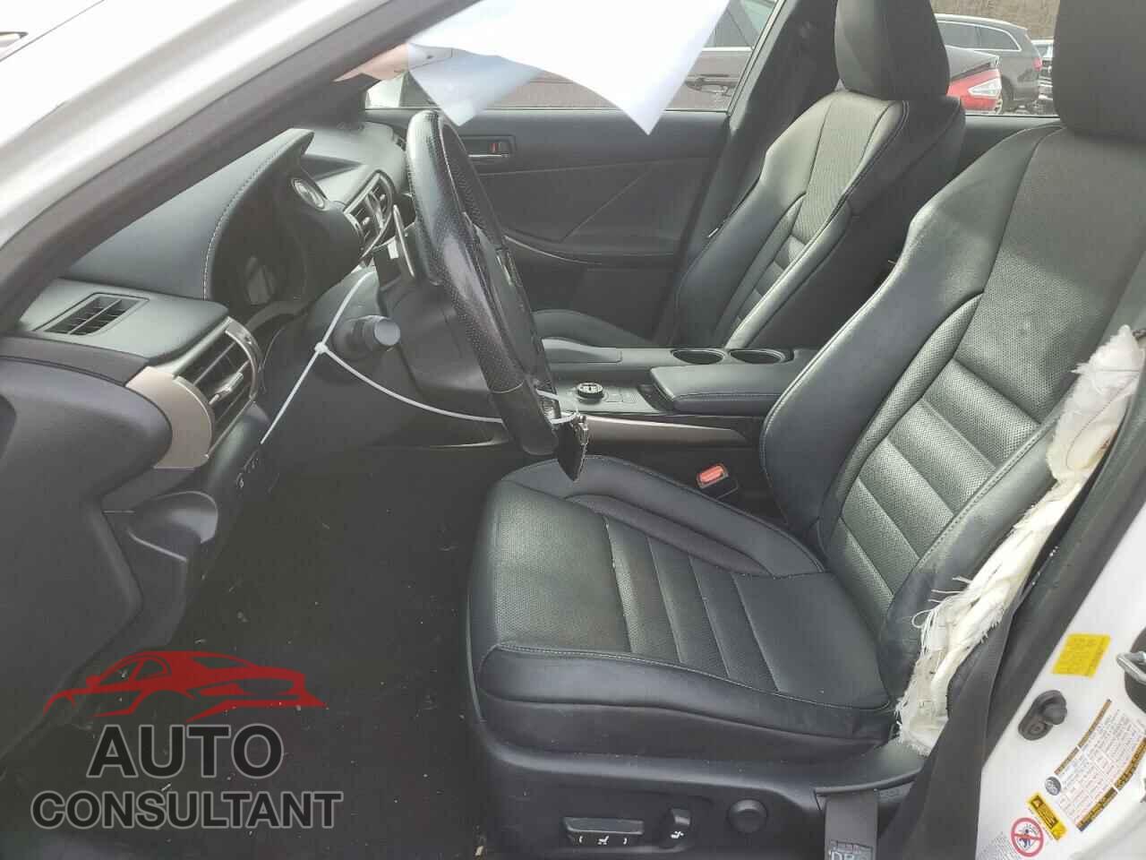 LEXUS IS 2016 - JTHCM1D20G5008081