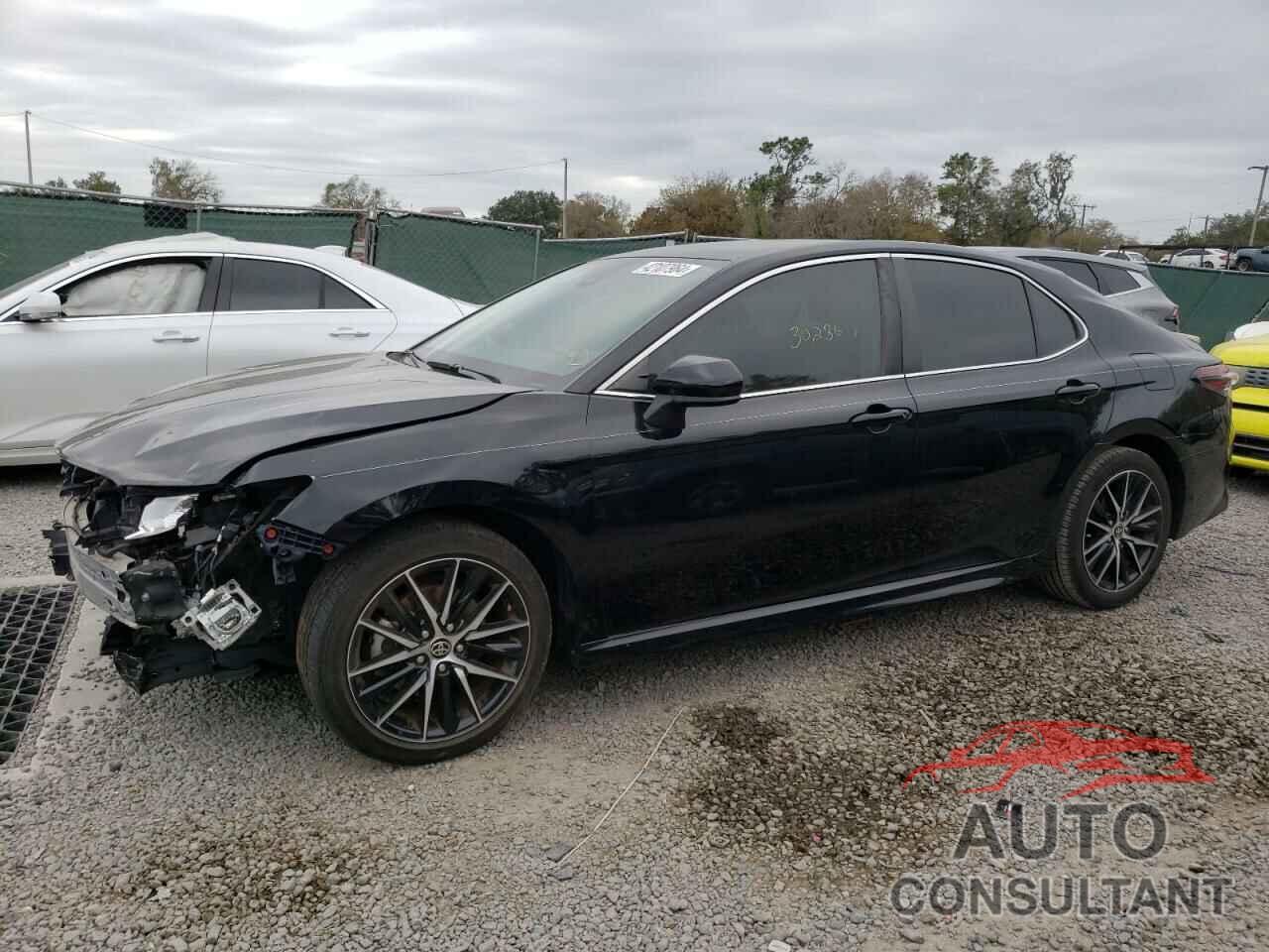 TOYOTA CAMRY 2021 - 4T1G11AK0MU578952