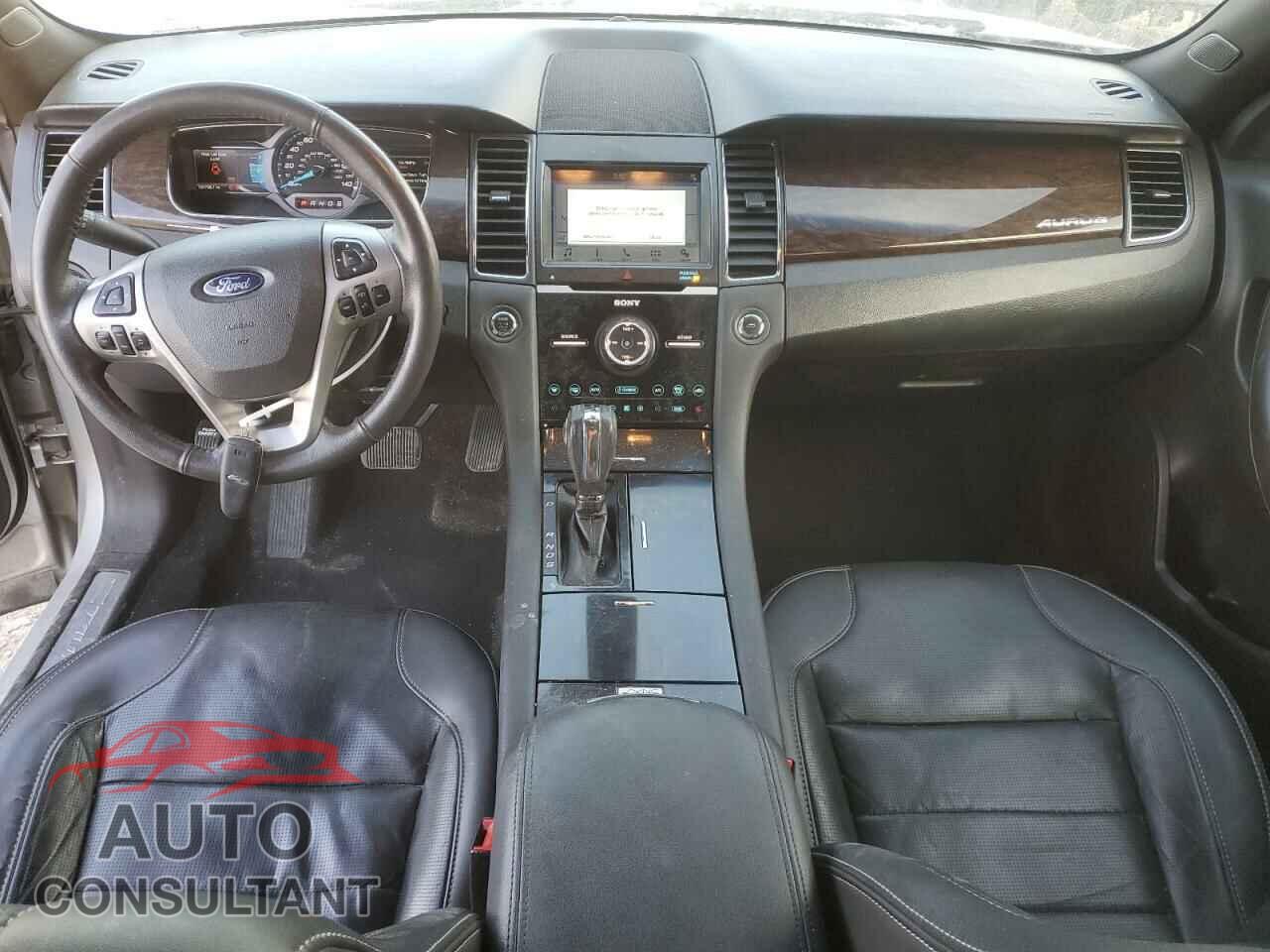 FORD TAURUS 2019 - 1FAHP2F89KG115347