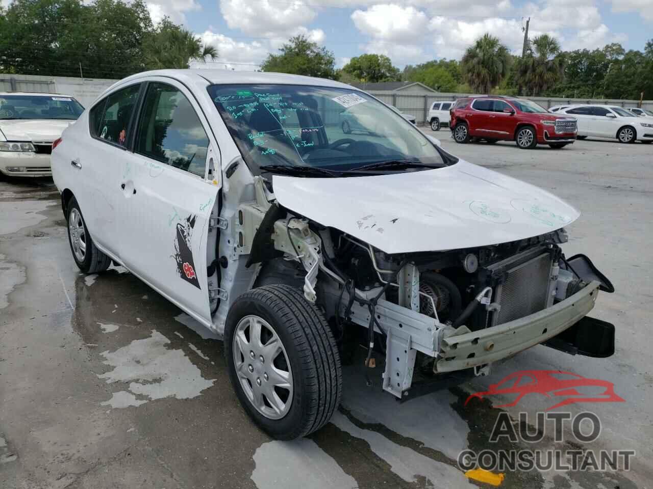 NISSAN VERSA 2017 - 3N1CN7APXHL848214