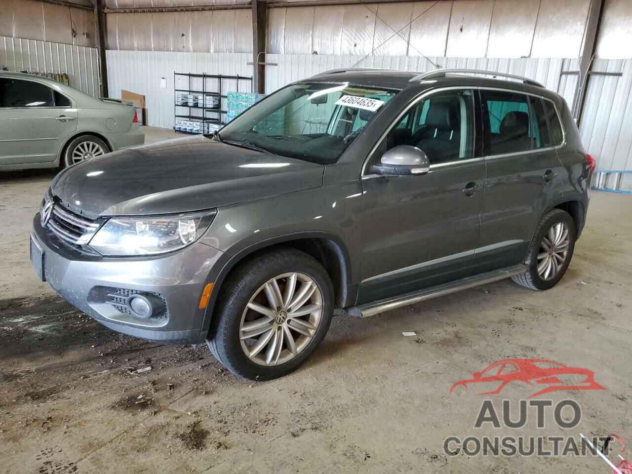 VOLKSWAGEN TIGUAN 2013 - WVGBV7AX2DW017038