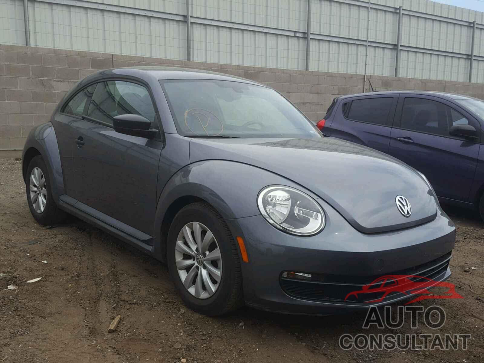 VOLKSWAGEN BEETLE 2016 - 3VWF17AT6GM603113