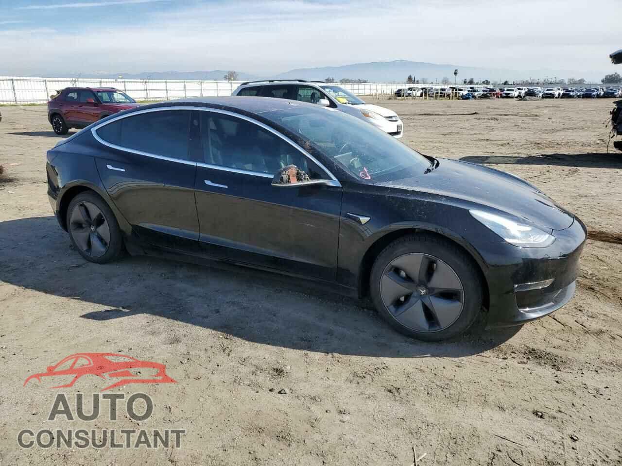 TESLA MODEL 3 2019 - 5YJ3E1EA5KF198763