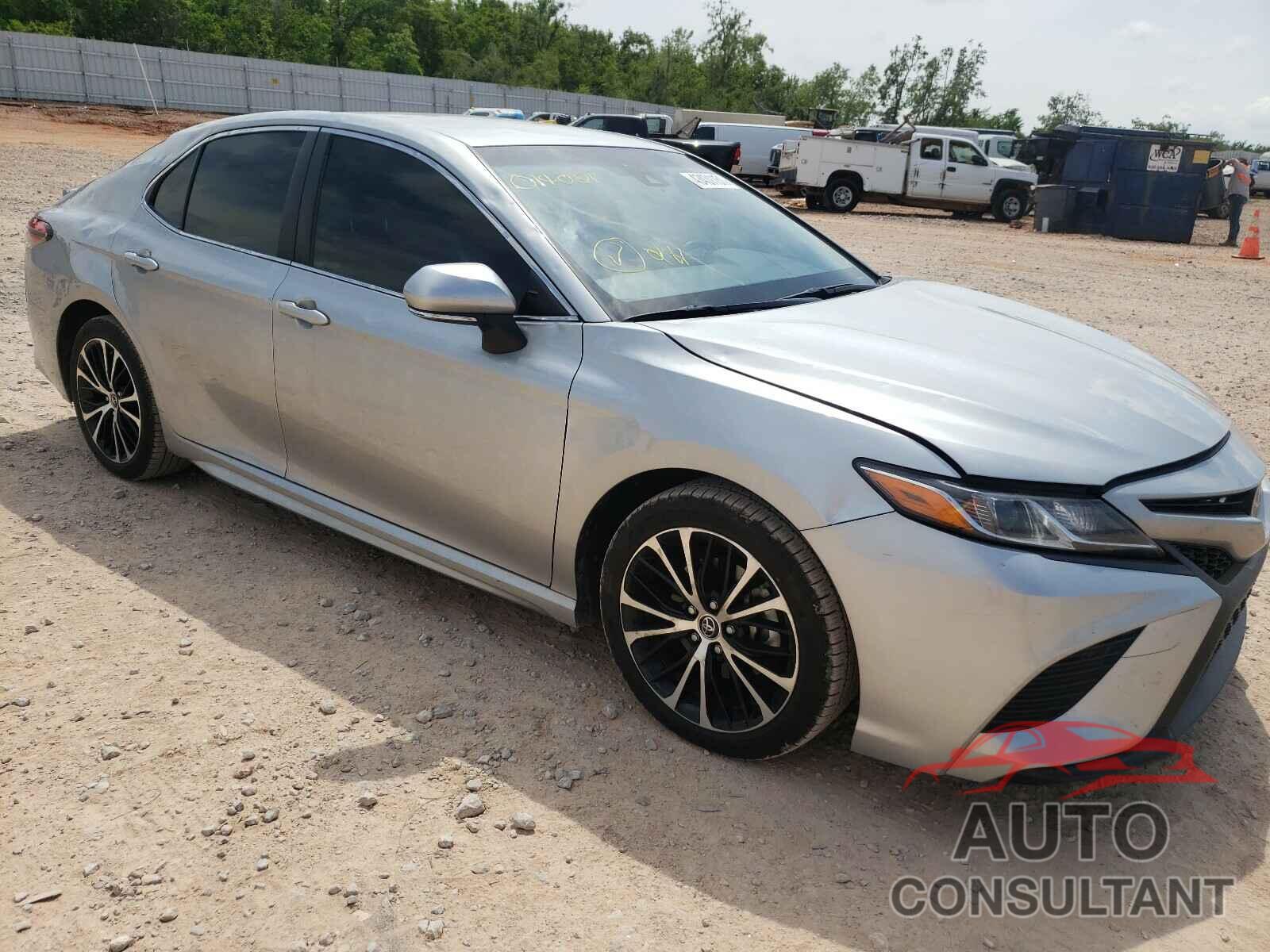 TOYOTA CAMRY 2018 - JTNB11HK3J3014021
