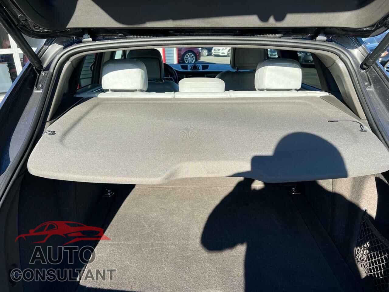 PORSCHE MACAN 2018 - WP1AB2A53JLB30910