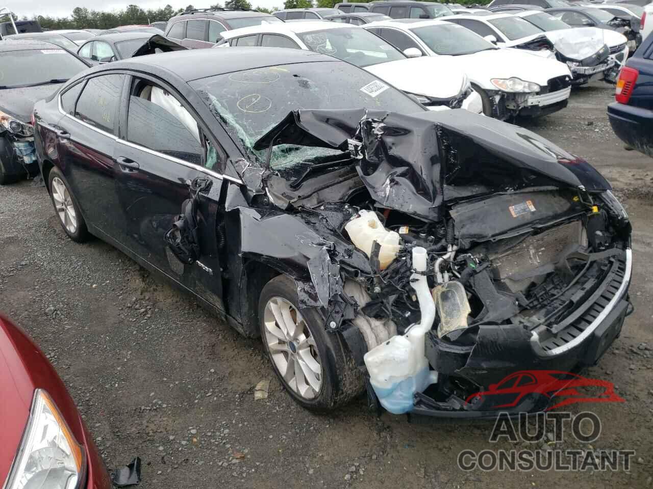 FORD FUSION 2019 - 3FA6P0LU0KR252845