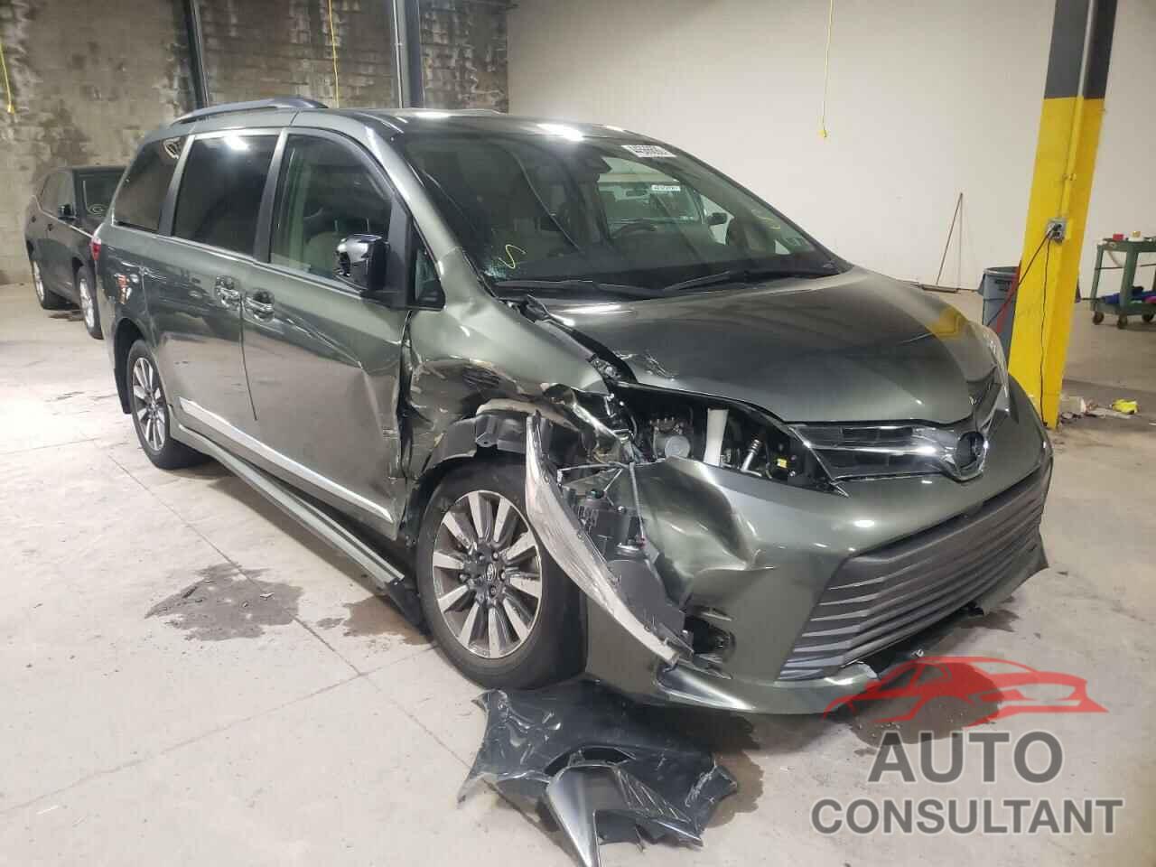 TOYOTA SIENNA 2018 - 5TDDZ3DC5JS204238