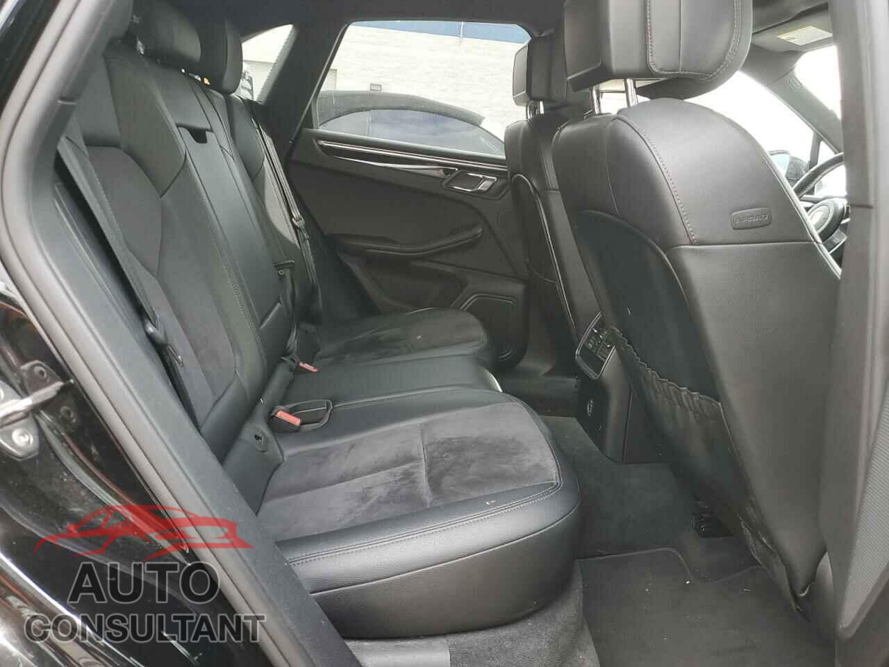 PORSCHE MACAN 2017 - WP1AA2A53HLB04983