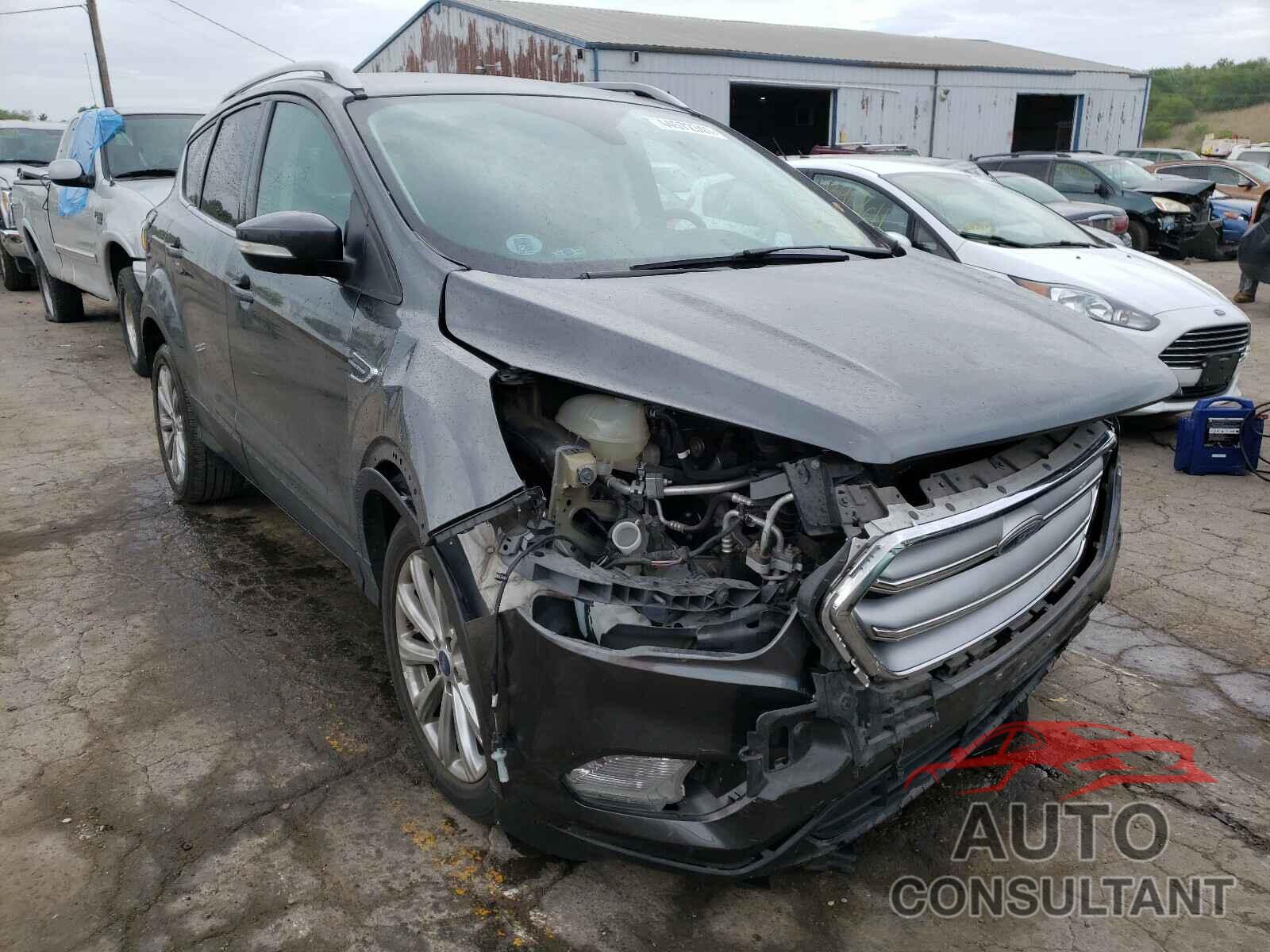 FORD ESCAPE 2017 - 1FMCU0J95HUF04641