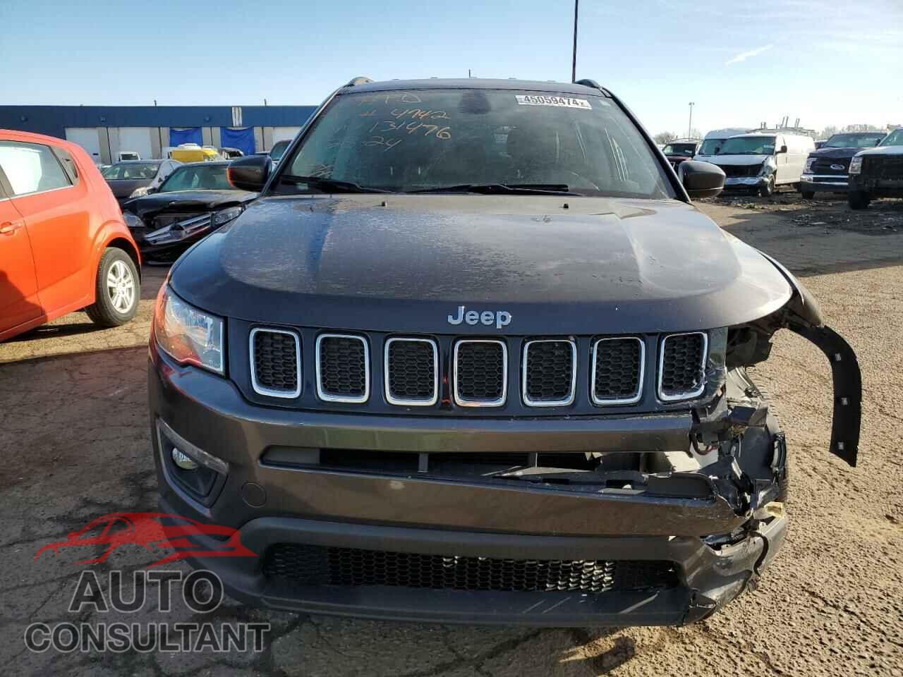 JEEP COMPASS 2018 - 3C4NJDBB4JT131476