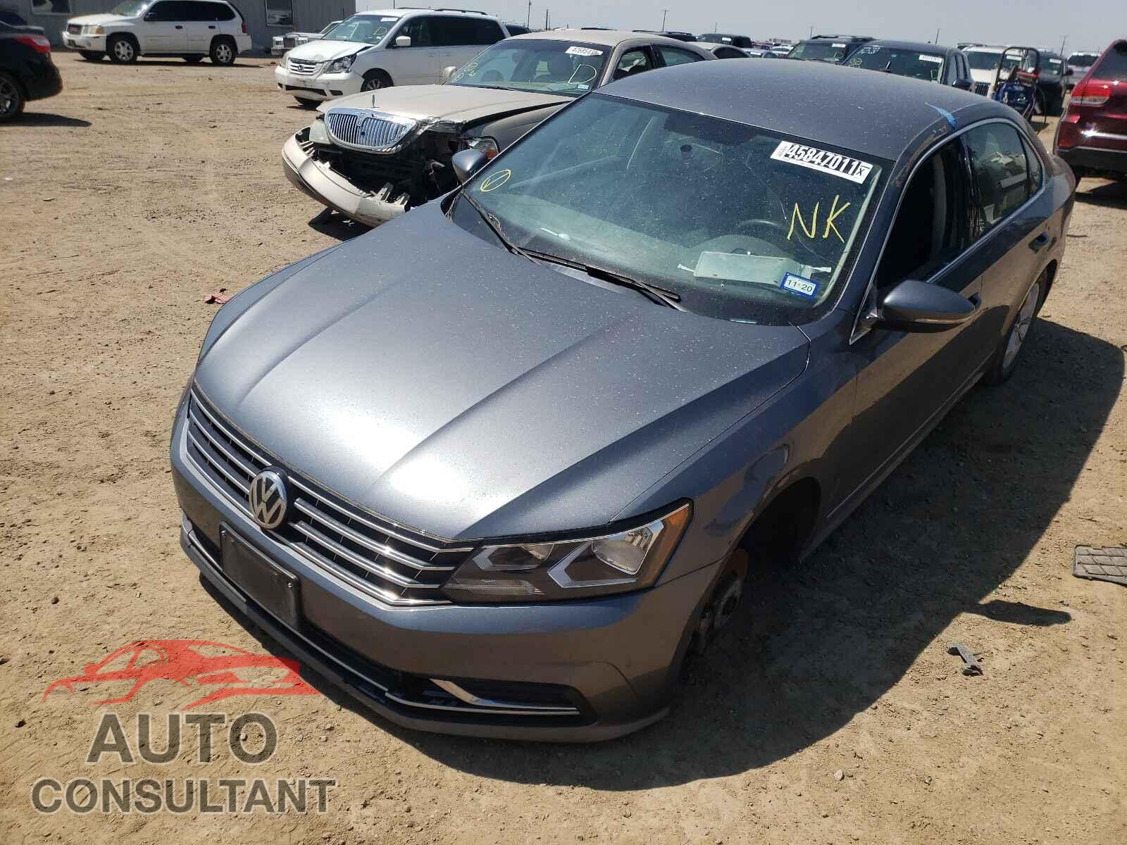 VOLKSWAGEN PASSAT 2017 - 1VWAT7A36HC021763