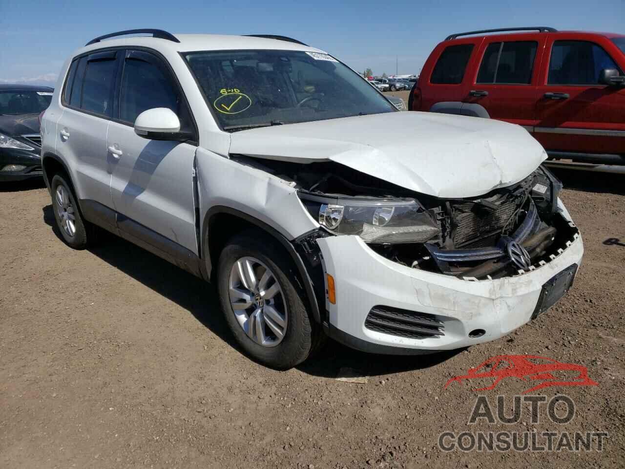 VOLKSWAGEN TIGUAN 2016 - WVGBV7AX5GW582078