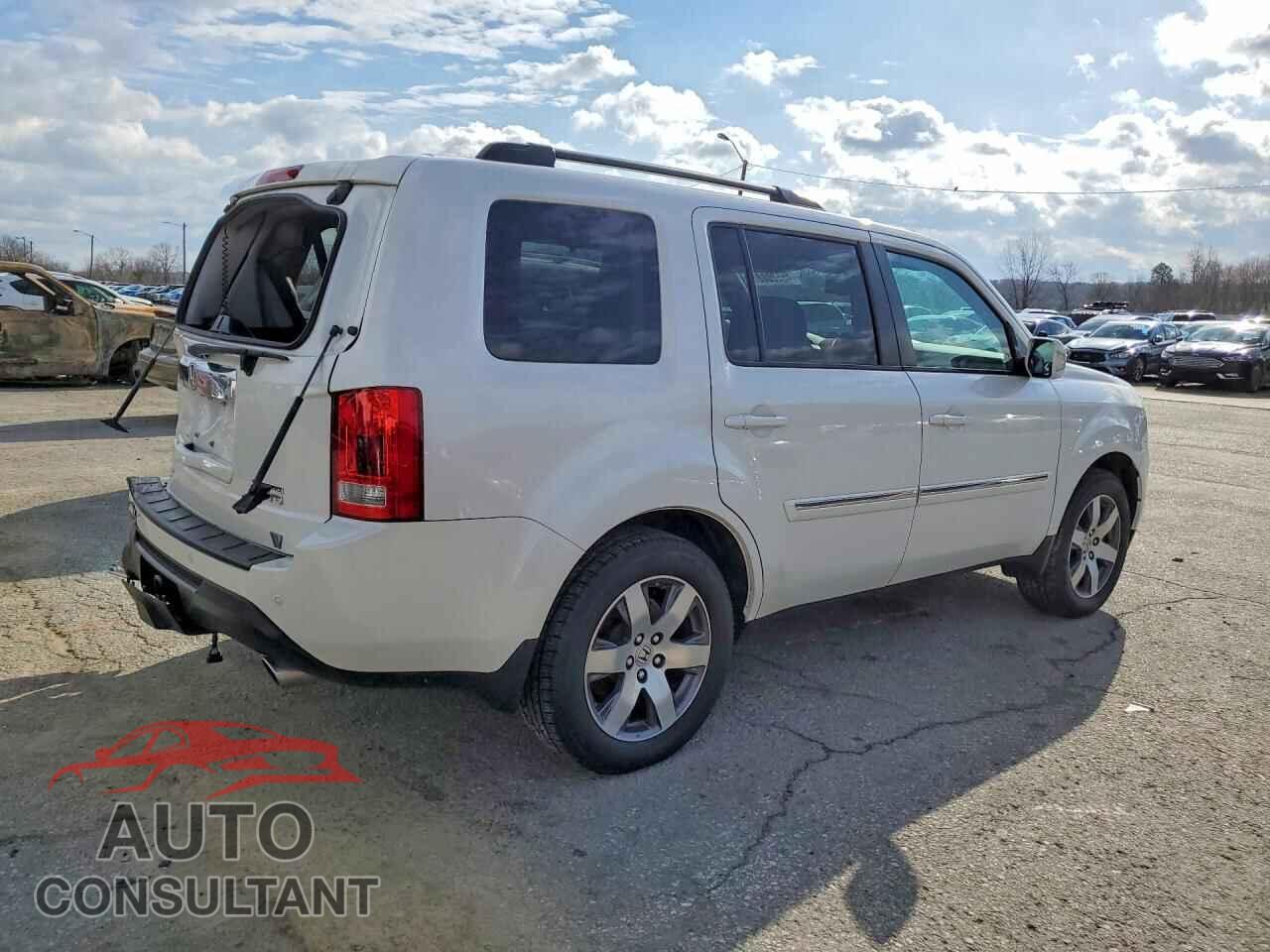 HONDA PILOT 2013 - 5FNYF4H98DB074723