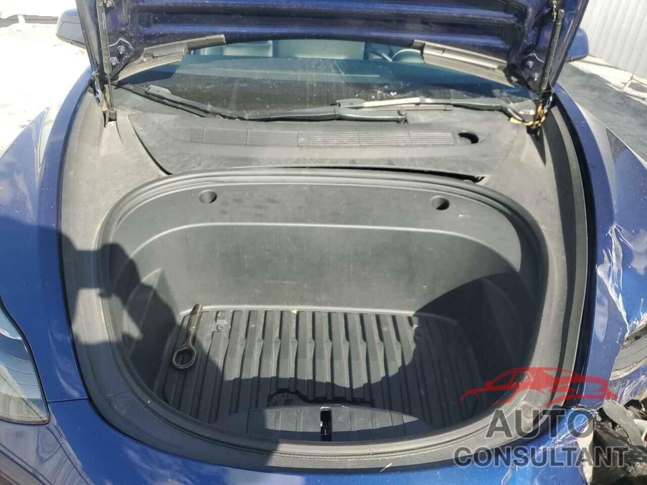 TESLA MODEL 3 2022 - 5YJ3E1EA4NF285543