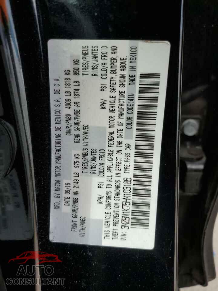 MAZDA 3 2017 - 3MZBN1K75HM103186