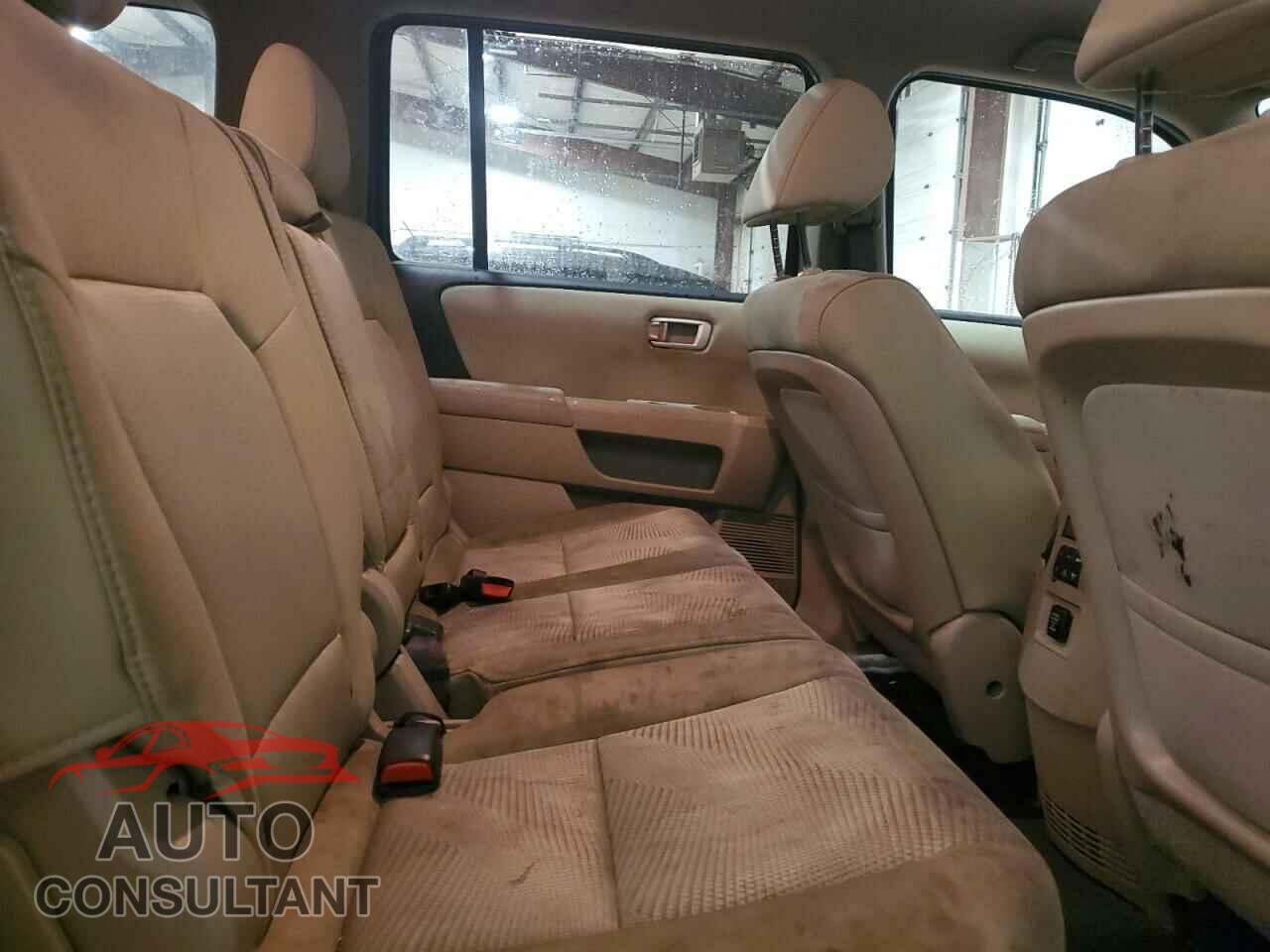 HONDA PILOT 2015 - 5FNYF4H2XFB060182