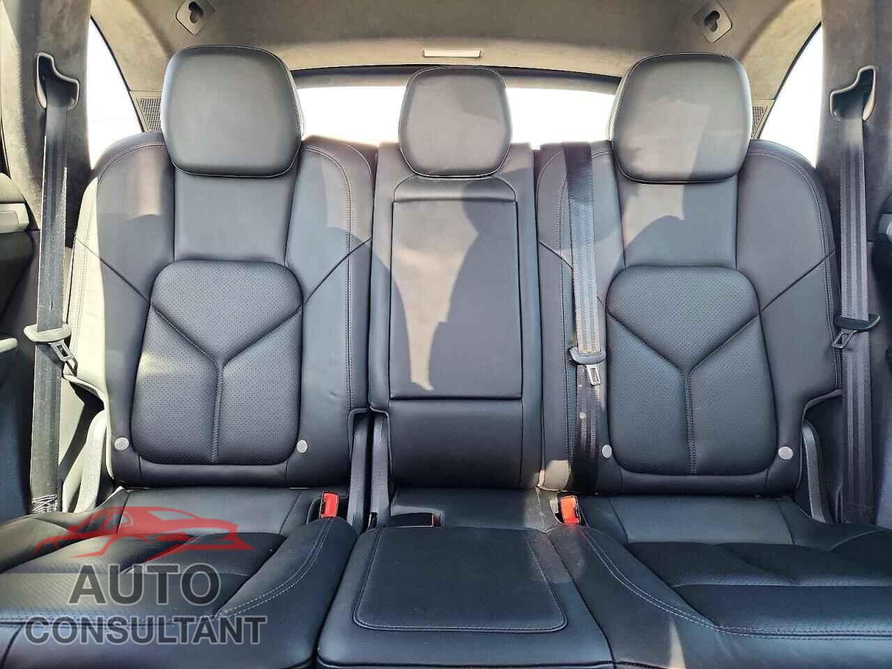 PORSCHE CAYENNE 2013 - WP1AD2A2XDLA75568