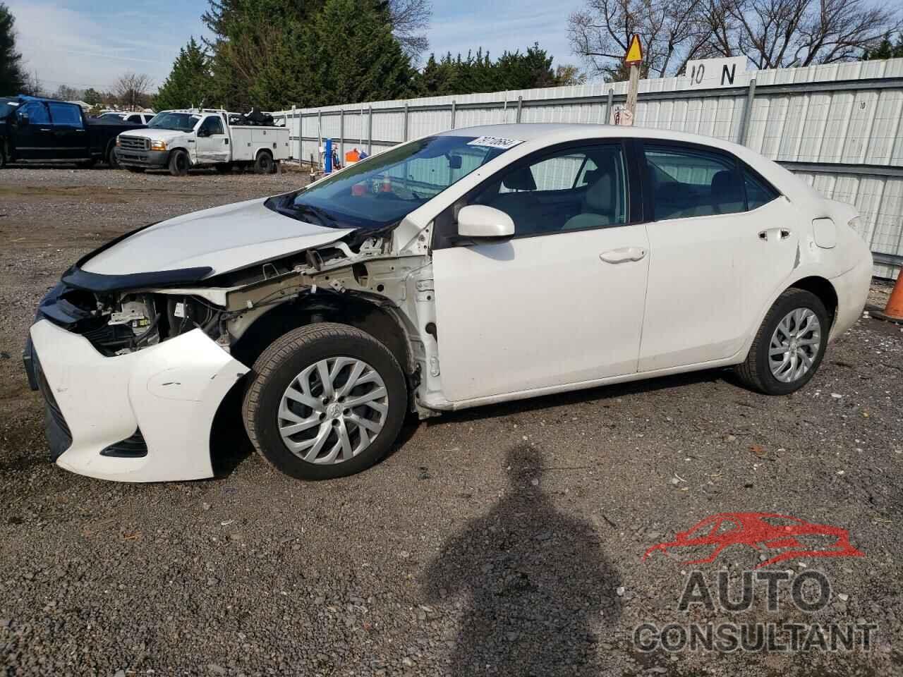 TOYOTA COROLLA 2017 - 5YFBURHE2HP641850