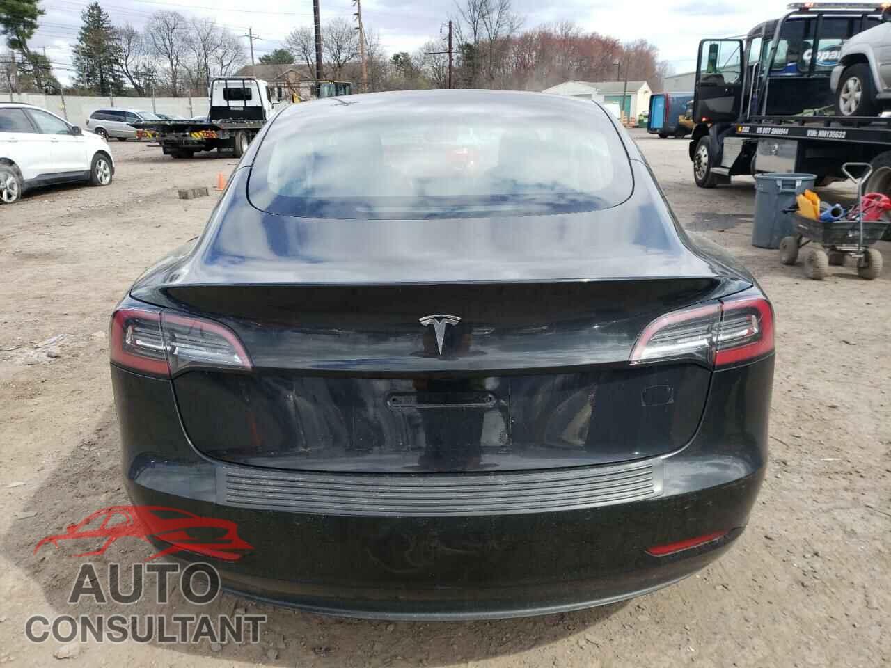 TESLA MODEL 3 2021 - 5YJ3E1EAXMF915144