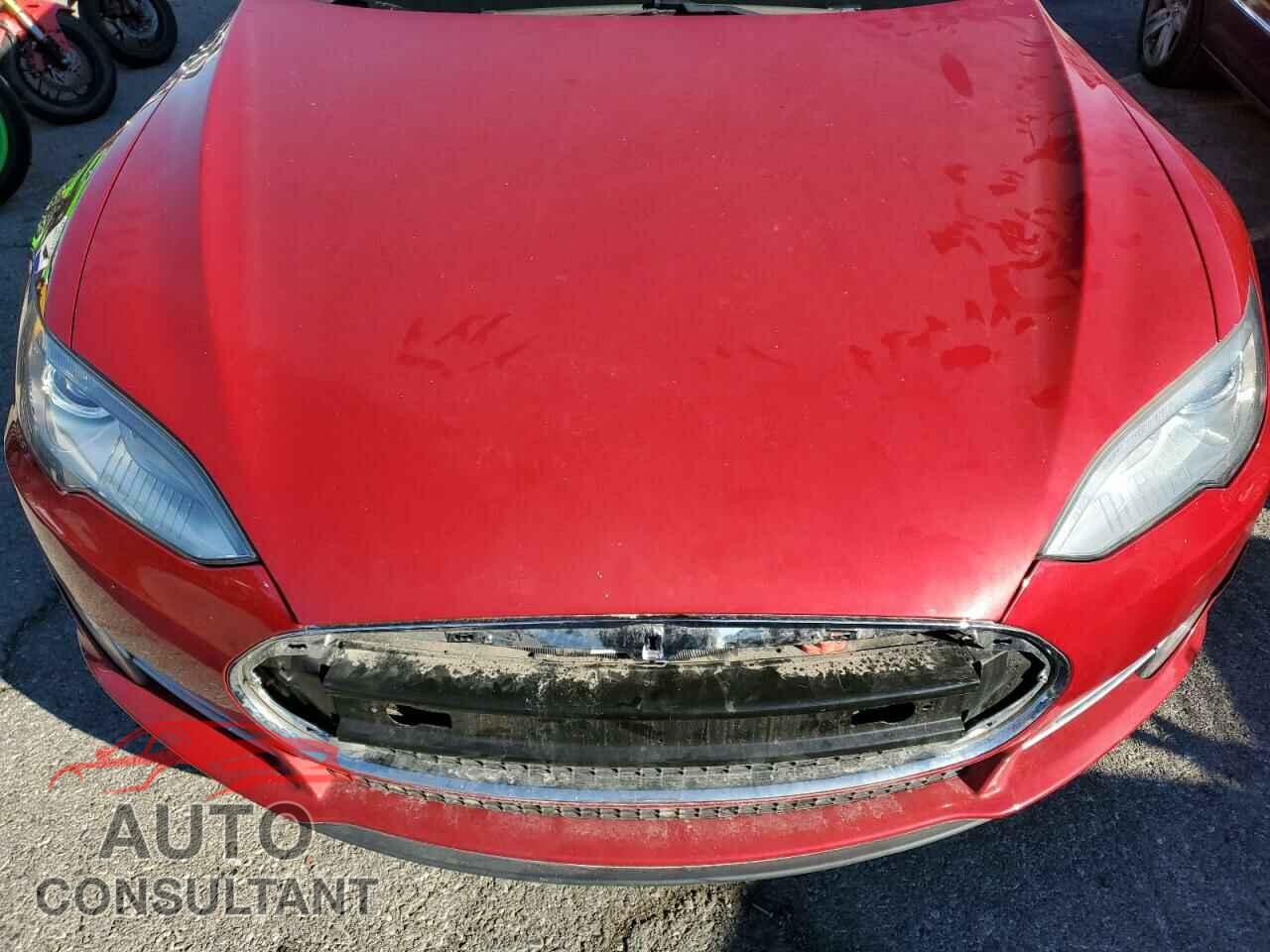 TESLA MODEL S 2013 - 5YJSA1BG9DFP11046