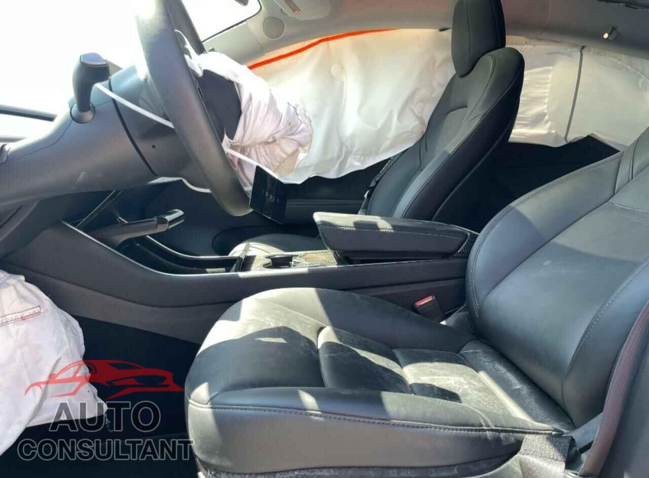 TESLA MODEL Y 2020 - 5YJYGDEE6LF032256