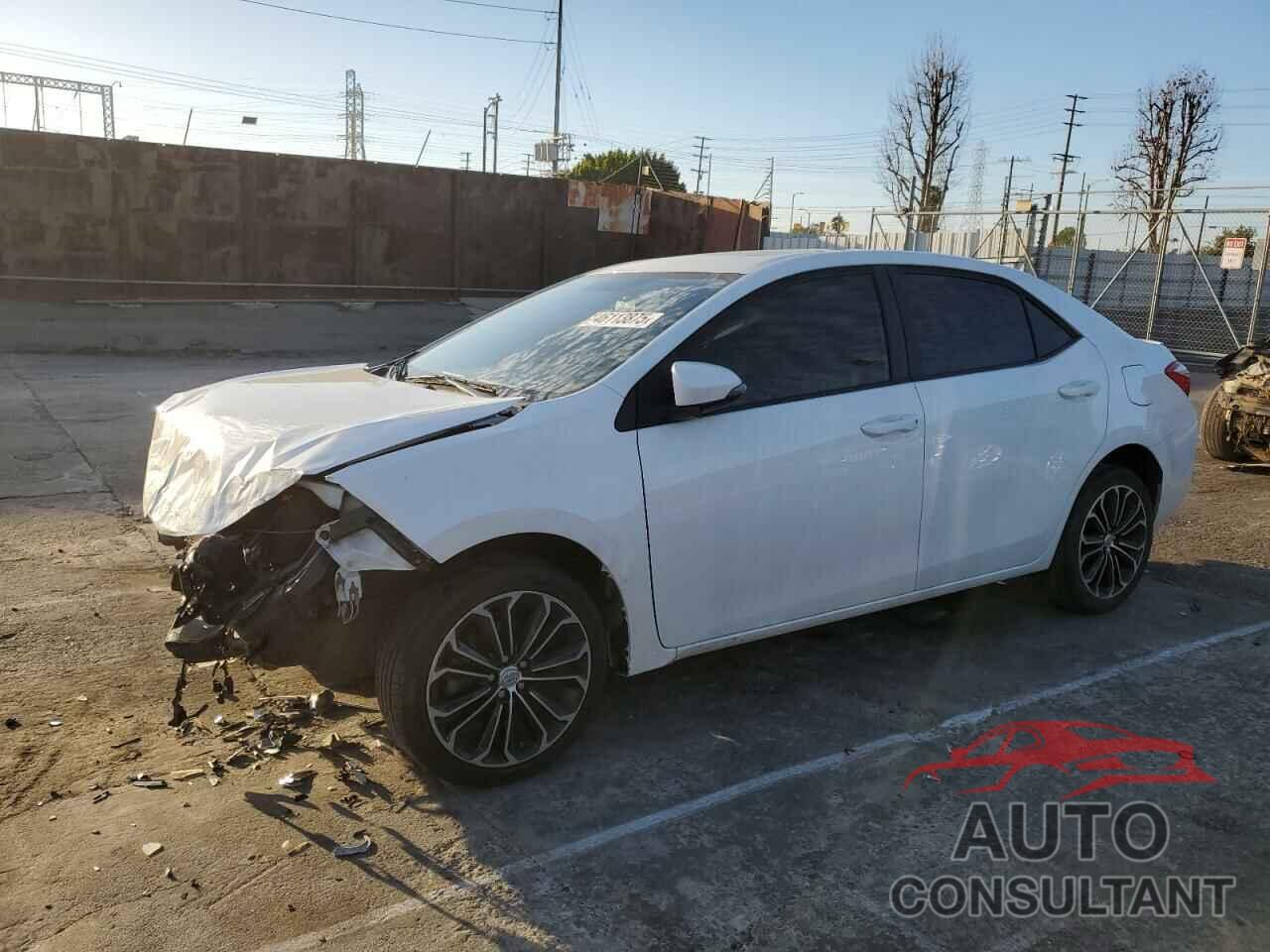 TOYOTA COROLLA 2015 - 5YFBURHE7FP332372
