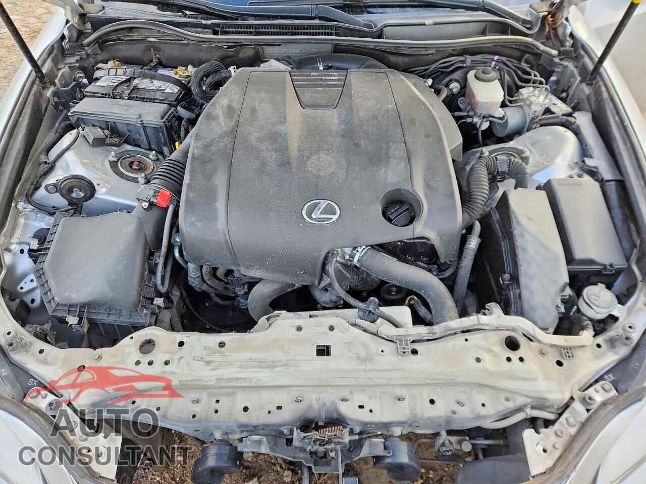LEXUS IS 2014 - JTHBF1D22E5018677