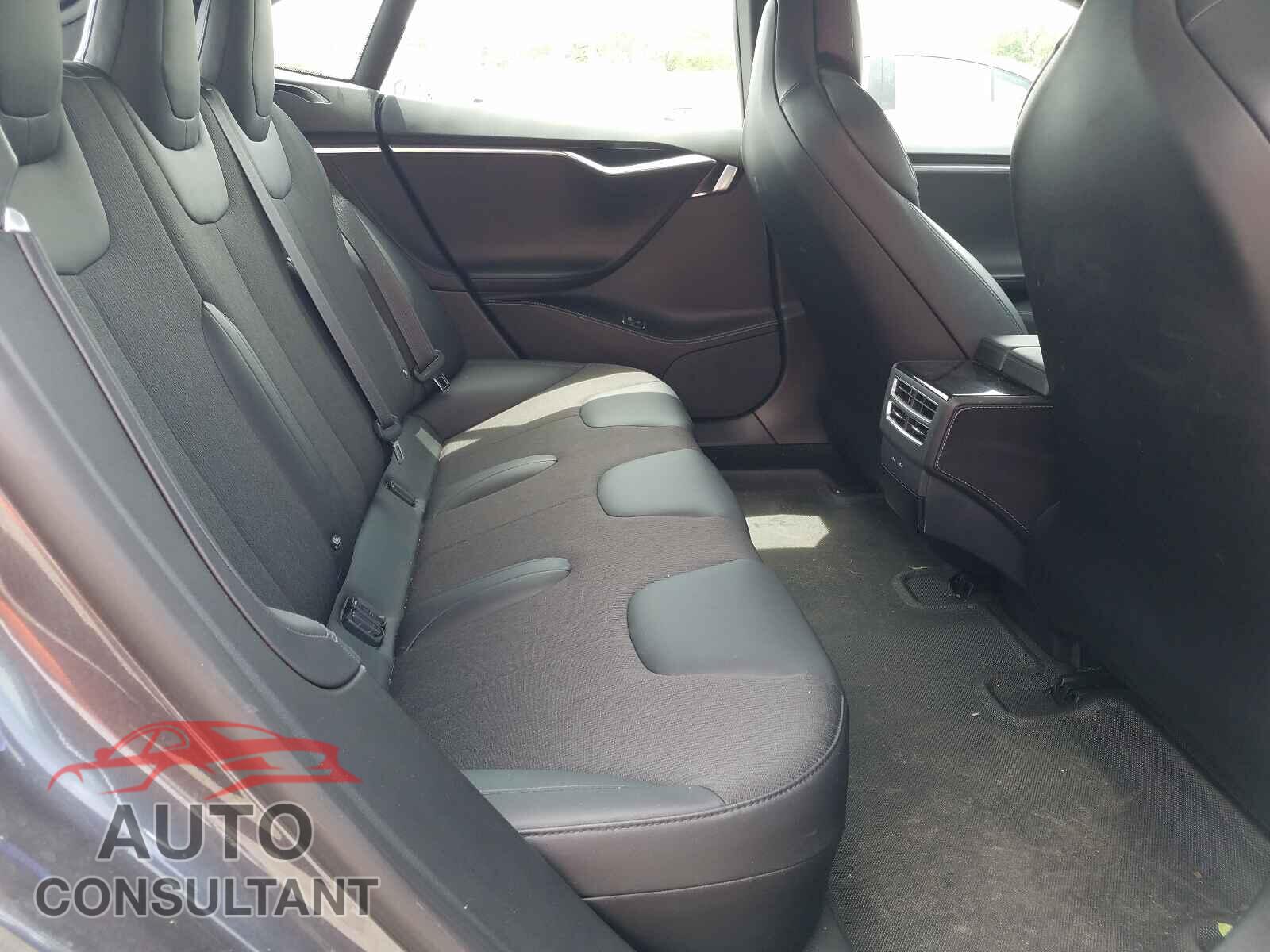 TESLA MODEL S 2017 - 5YJSA1E22HF211347