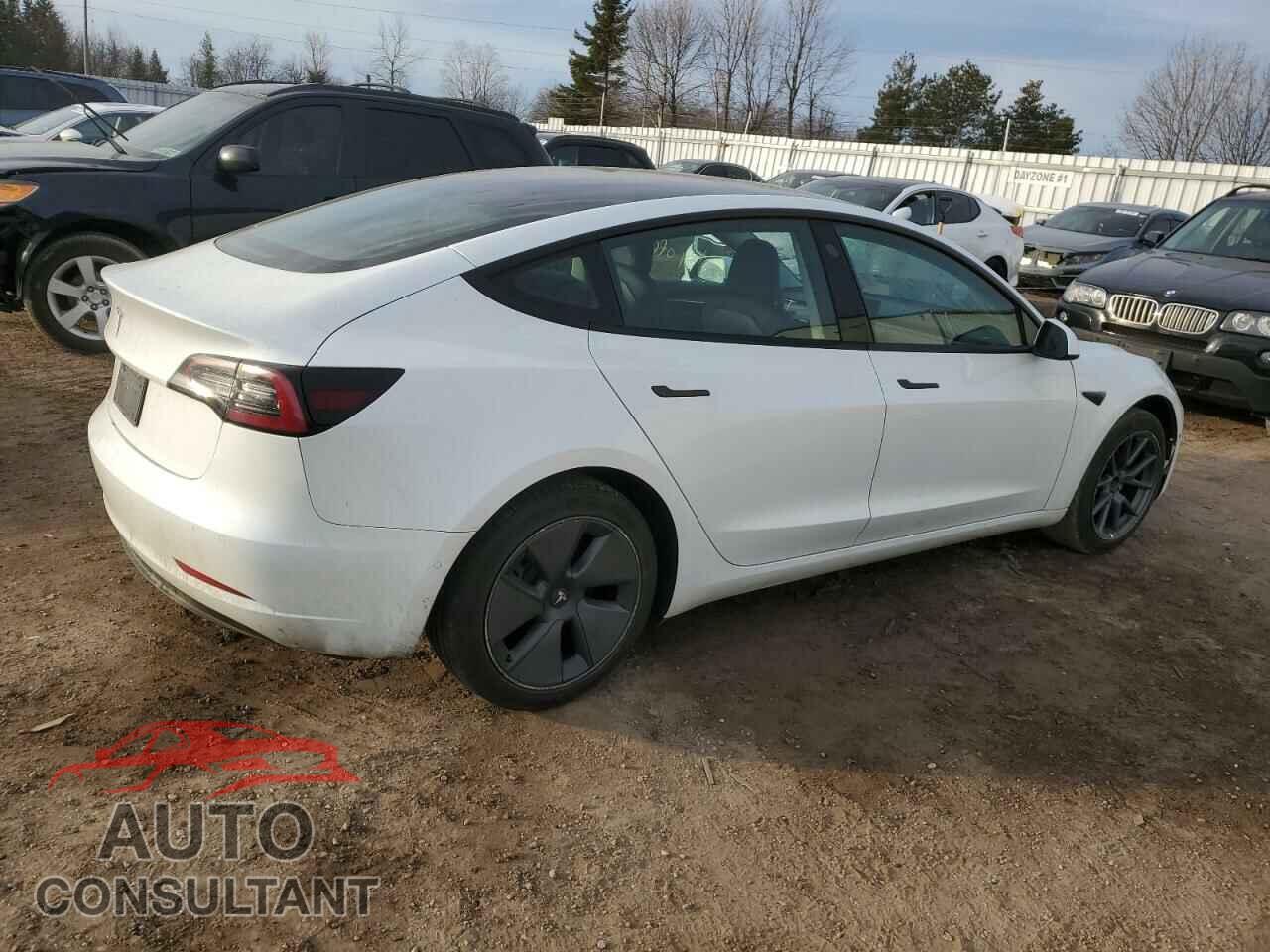 TESLA MODEL 3 2022 - 5YJ3E1EA9NF345753