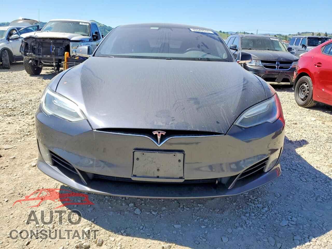 TESLA MODEL S 2017 - 5YJSA1E15HF202892