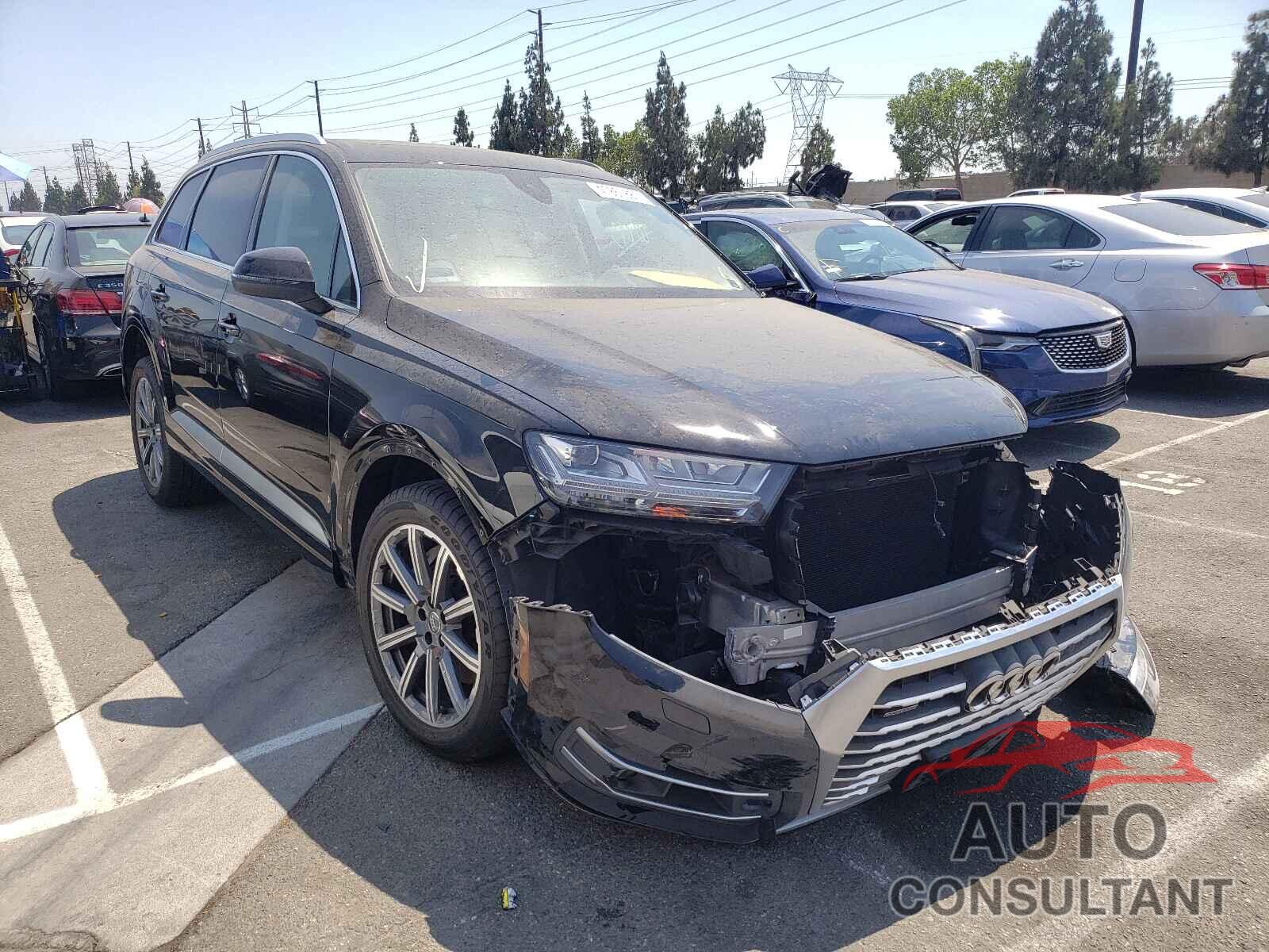 AUDI Q7 2018 - WA1LHAF72JD038477