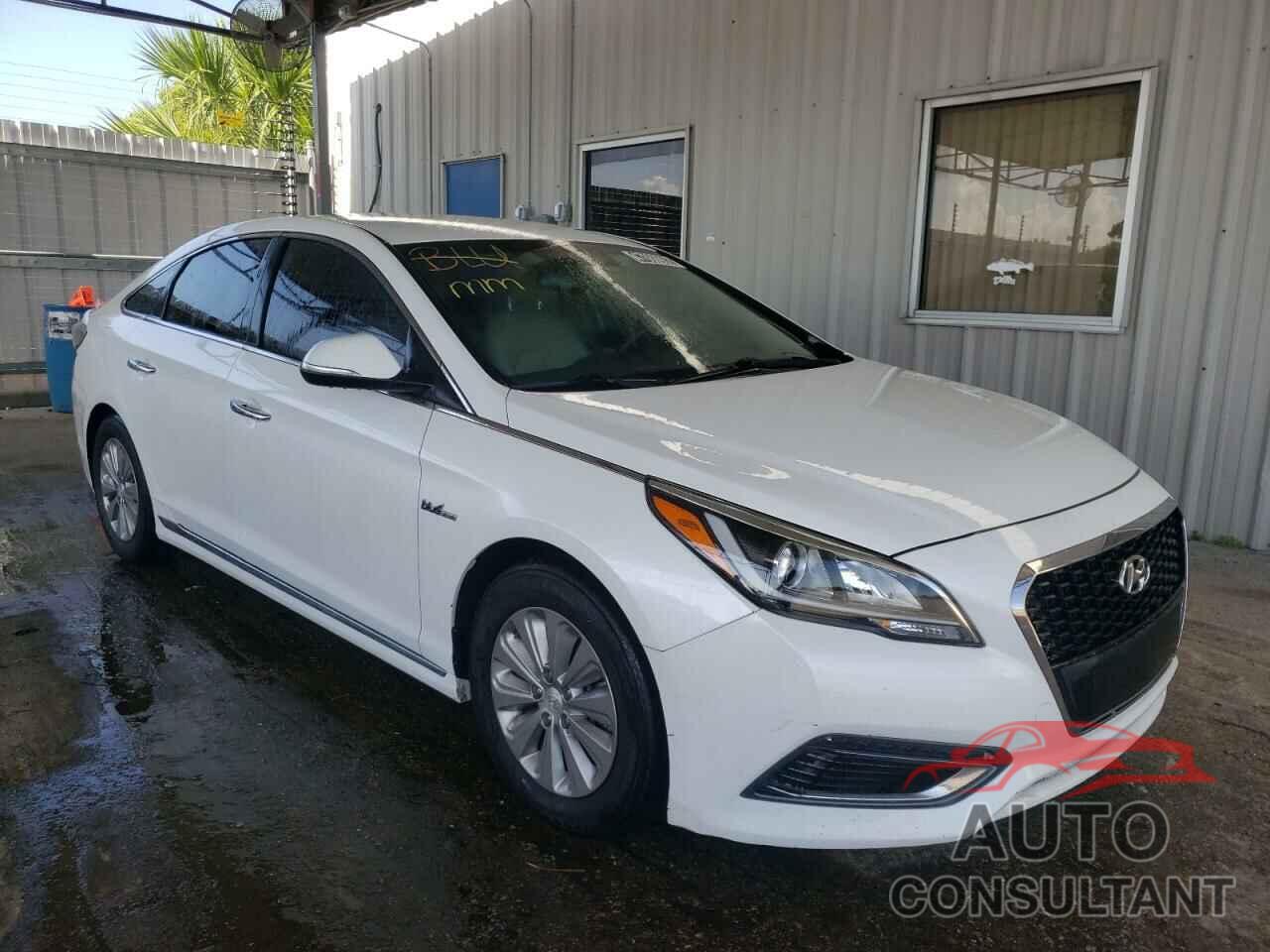 HYUNDAI SONATA 2017 - KMHE24L16HA056229