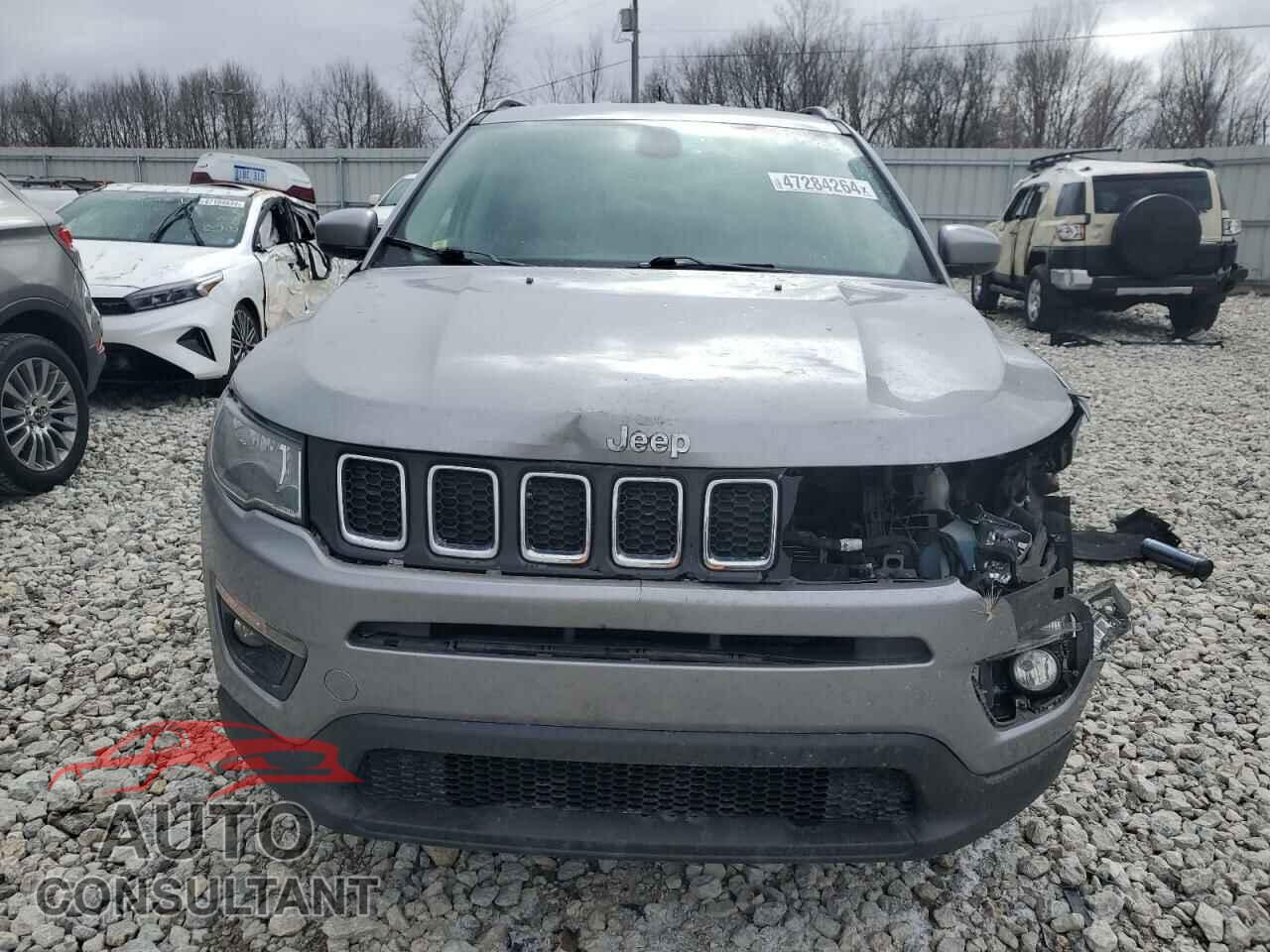 JEEP COMPASS 2018 - 3C4NJDBB4JT201400