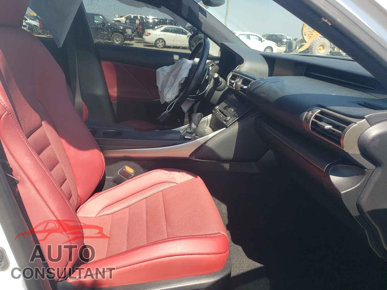 LEXUS IS 2016 - JTHCM1D25G5006102