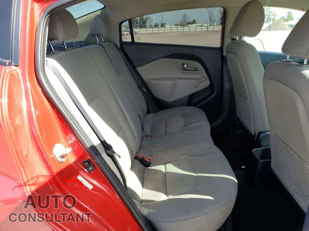 KIA RIO 2017 - KNADM4A36H6049652