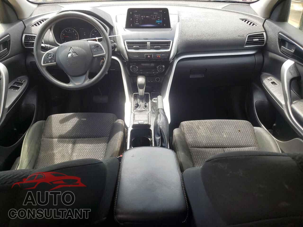 MITSUBISHI ECLIPSE 2018 - JA4AT4AA1JZ068339