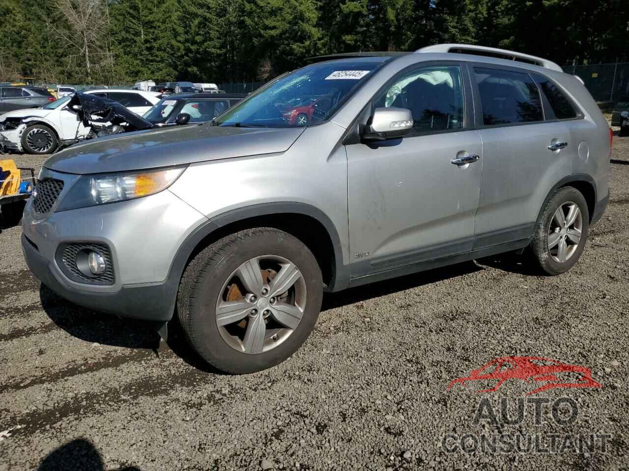 KIA SORENTO 2013 - 5XYKUDA27DG360953